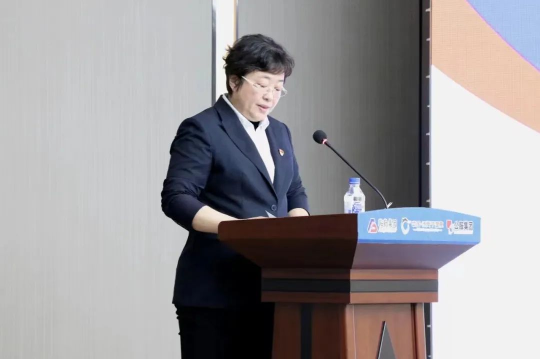 鞍勤集團、溫泉集團、公服集團2023年新任干部任前集體談話及集體送任儀式圓滿結(jié)束